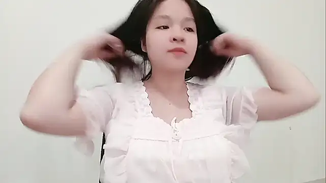 Snapshot of Milajinxi chatting on 05-05-26, 01:02 Milajinxi online show from 05-05-26, 01:02