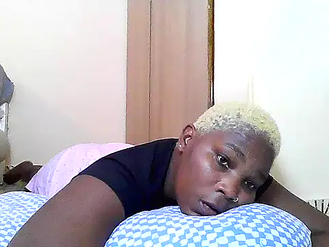 Snapshot of SexyKimberly23 chatting on 06-10-26, 08:02 SexyKimberly23 online show from 06-10-26, 08:02