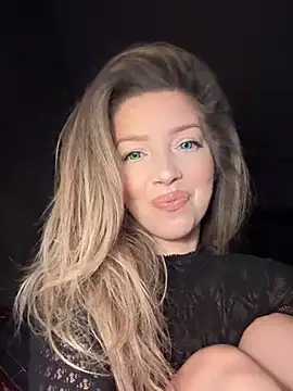 SonyaD  online show from 12-30-24, 01:37