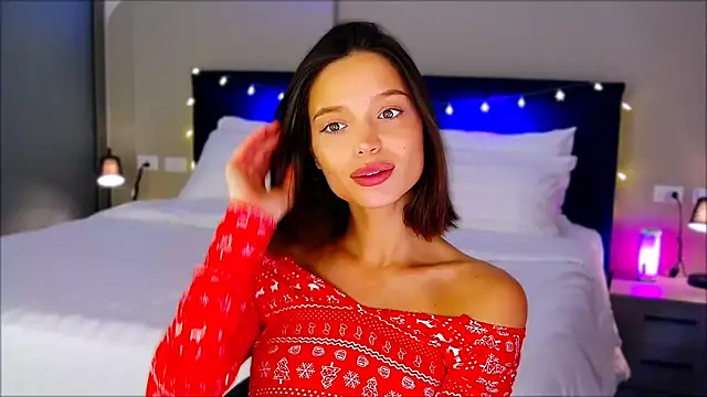 wow Mia online show from 12-12-24, 02:48