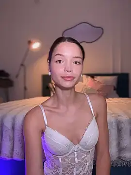 wow Mia online show from 10-28-25, 11:36