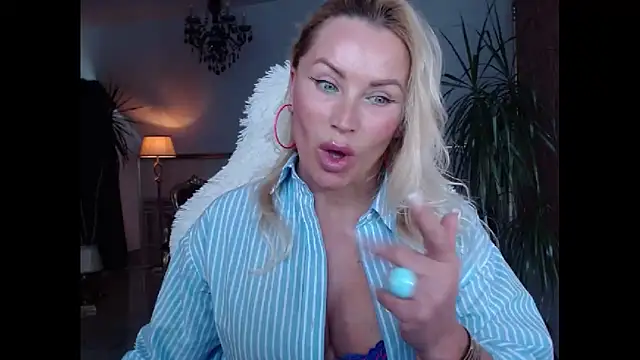 eyesangel22 online show from 12-08-24, 09:57