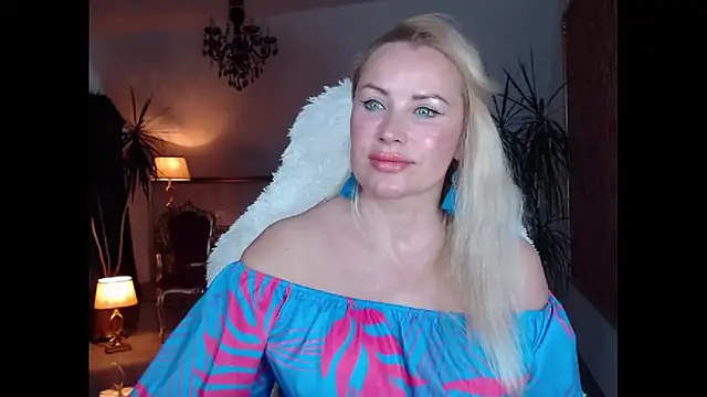 eyesangel22 online show from 01-22-25, 11:45