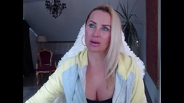 eyesangel22 online show from 03-07-25, 11:40