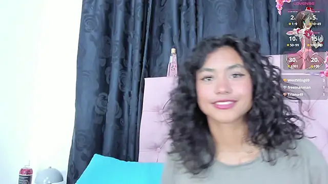 Snapshot of Applehot_LRR chatting on 01-23-25, 06:06 Applehot LRR online show from 01-23-25, 06:06