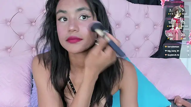 Snapshot of Applehot_LRR chatting on 01-30-25, 08:22 Applehot LRR online show from 01-30-25, 08:22