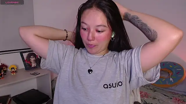 Lexie Thompson10 online show from 10-12-25, 11:59