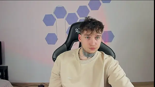 Chris Tyson online show from 12-29-24, 03:11