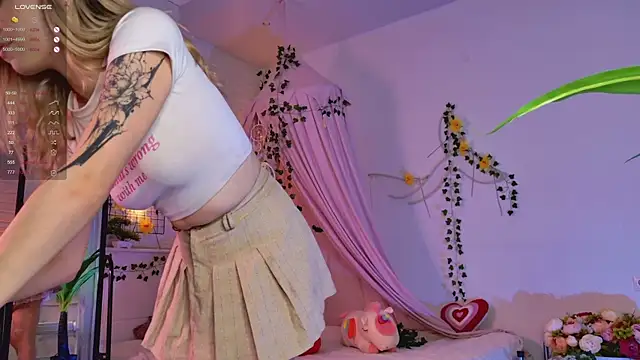 LoraaDoll online show from 01-17-25, 01:56