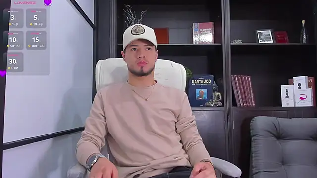 Snapshot of EdwardRoss_ chatting on 02-11-25, 07:38 EdwardRoss online show from 02-11-25, 07:38