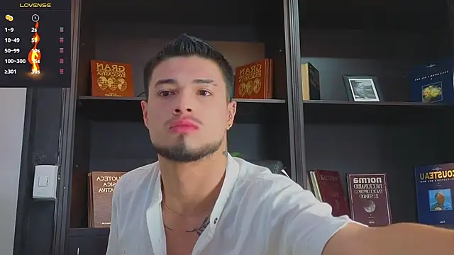 Snapshot of EdwardRoss_ chatting on 09-13-25, 08:19 EdwardRoss online show from 09-13-25, 08:19