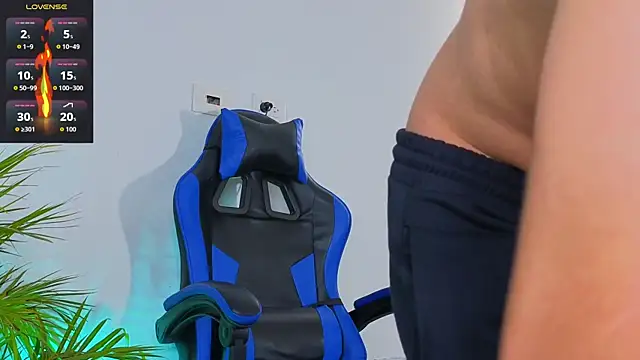 Snapshot of EdwardRoss_ chatting on 11-09-25, 06:39 EdwardRoss online show from 11-09-25, 06:39