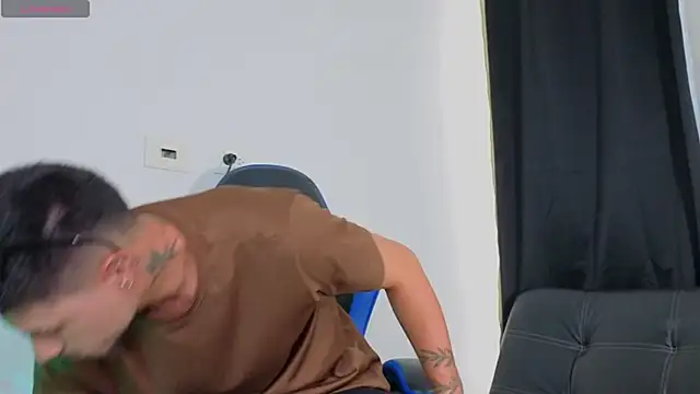 EdwardRoss  online show from 11-20-25, 08:19