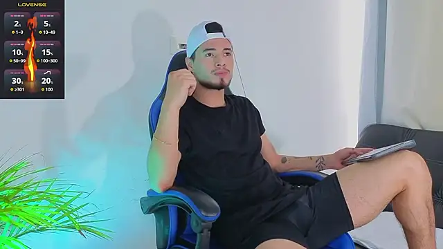 EdwardRoss  online show from 02-25-26, 08:18