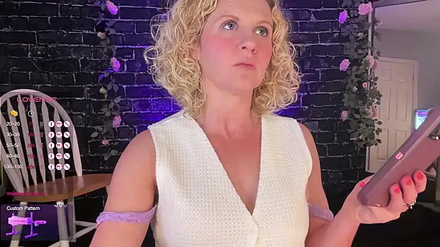 AmberJade AmJ online show from 03-13-25, 12:05