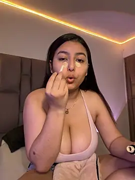 Snapshot of RexxaYBlade chatting on 09-28-25, 05:40 RexxaYBlade online show from 09-28-25, 05:40