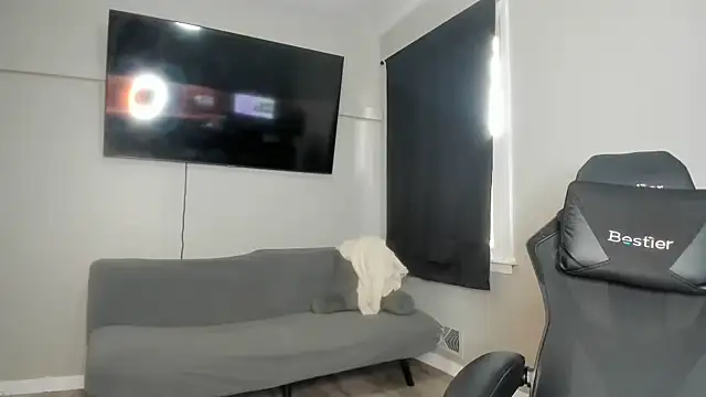 Persiasparadise online show from 10-25-25, 06:46