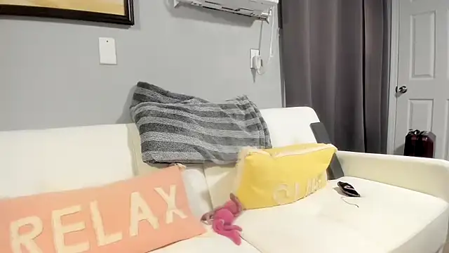 Persiasparadise online show from 11-24-25, 02:33