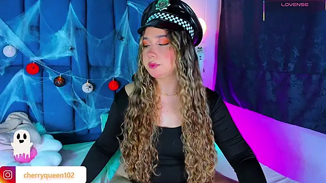 Snapshot of Cherryyquen chatting on 10-12-25, 08:19 Cherryyquen online show from 10-12-25, 08:19