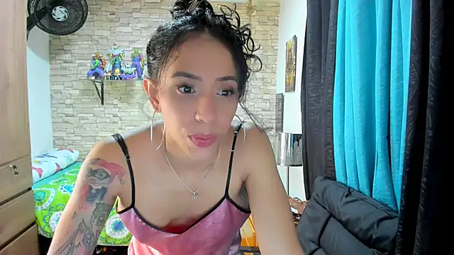 Snapshot of kaiagerbes3 chatting on 09-10-25, 11:38 kaiagerbes3 online show from 09-10-25, 11:38