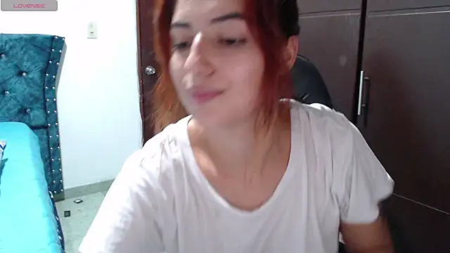 Snapshot of Kate_lorens9 chatting on 12-15-24, 03:13 Kate lorens9 online show from 12-15-24, 03:13