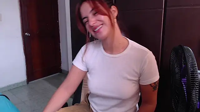 Snapshot of Kate_lorens9 chatting on 01-09-25, 05:00 Kate lorens9 online show from 01-09-25, 05:00