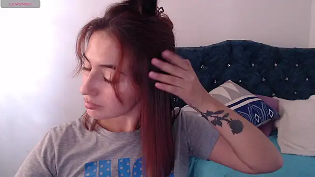 Snapshot of Kate_lorens9 chatting on 01-17-25, 04:04 Kate lorens9 online show from 01-17-25, 04:04