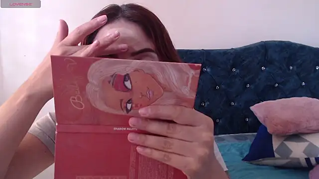 Snapshot of Kate_lorens9 chatting on 01-21-25, 05:51 Kate lorens9 online show from 01-21-25, 05:51