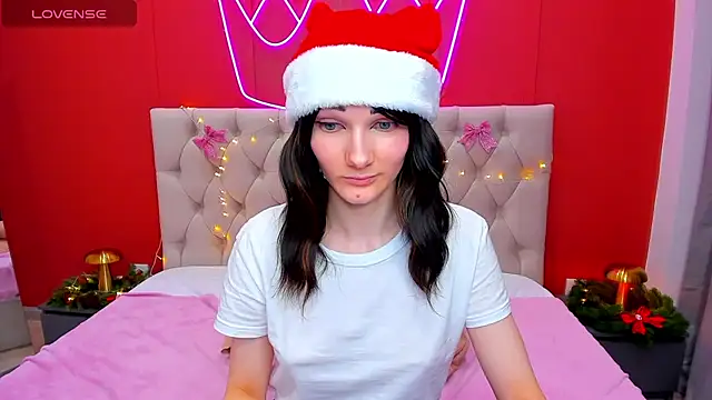 Lili flowerr online show from 12-30-24, 07:48