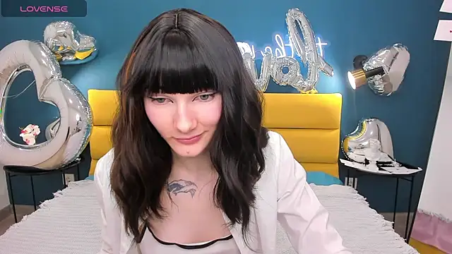 Lili flowerr online show from 02-11-25, 02:14