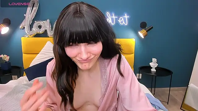 Lili flowerr online show from 02-26-25, 09:53