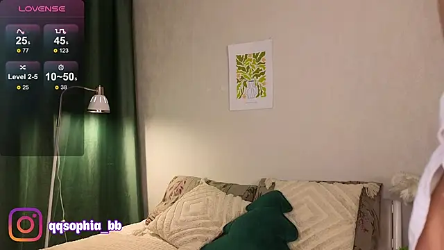 Snapshot of ErinLewist chatting on 03-21-25, 01:13 ErinLewist online show from 03-21-25, 01:13