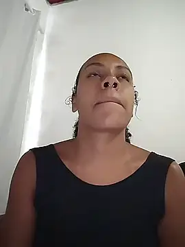 Julia Pretinha online show from 01-08-26, 01:35