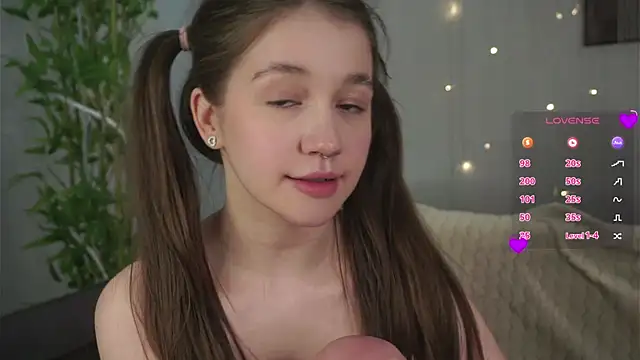 Snapshot of AmiLewis chatting on 01-29-25, 07:25 AmiLewis online show from 01-29-25, 07:25