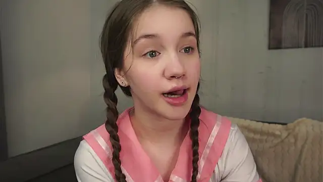 Snapshot of AmiLewis chatting on 02-05-25, 07:07 AmiLewis online show from 02-05-25, 07:07