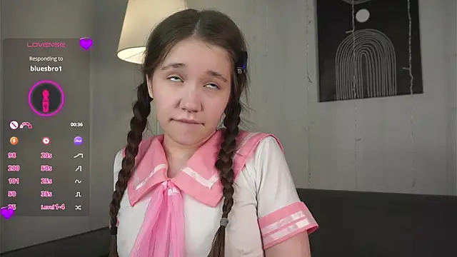 Snapshot of AmiLewis chatting on 02-08-25, 07:15 AmiLewis online show from 02-08-25, 07:15