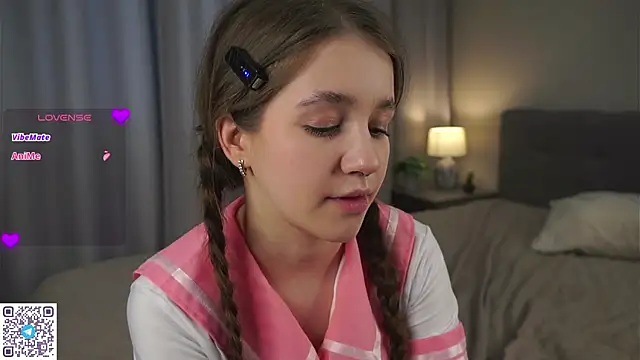 Snapshot of AmiLewis chatting on 02-11-25, 07:12 AmiLewis online show from 02-11-25, 07:12