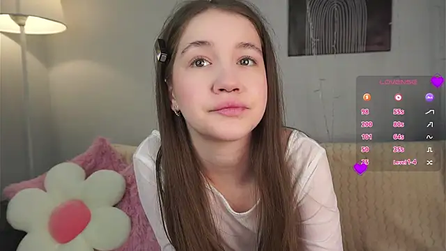 Snapshot of AmiLewis chatting on 02-19-25, 01:08 AmiLewis online show from 02-19-25, 01:08