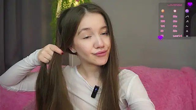 Snapshot of AmiLewis chatting on 03-12-25, 01:03 AmiLewis online show from 03-12-25, 01:03