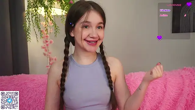 Snapshot of AmiLewis chatting on 03-16-25, 01:07 AmiLewis online show from 03-16-25, 01:07