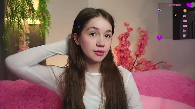 Snapshot of AmiLewis chatting on 03-17-25, 01:03 AmiLewis online show from 03-17-25, 01:03