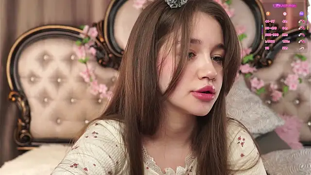 AmiLewis online show from 04-26-26, 01:03