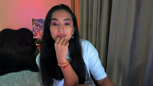 worldofkim online show from 02-14-25, 08:37