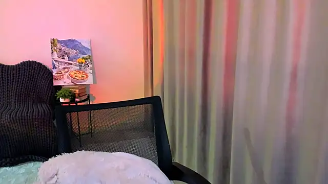 worldofkim online show from 02-19-25, 04:44