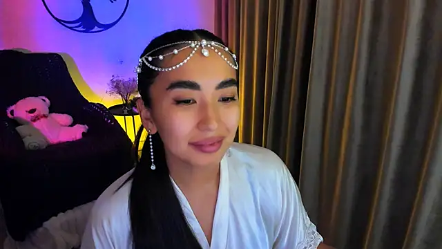 worldofkim online show from 11-23-25, 08:19