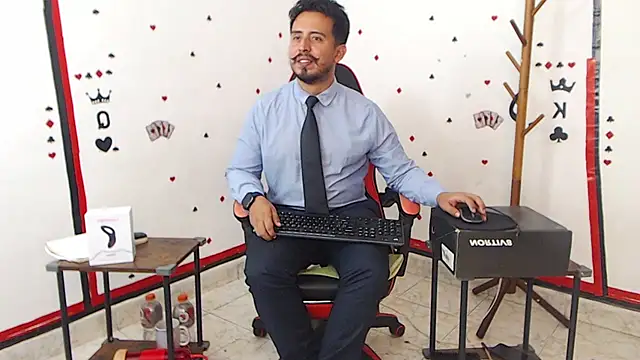 Snapshot of KalethBigDick chatting on 01-19-25, 03:18 KalethBigDick online show from 01-19-25, 03:18