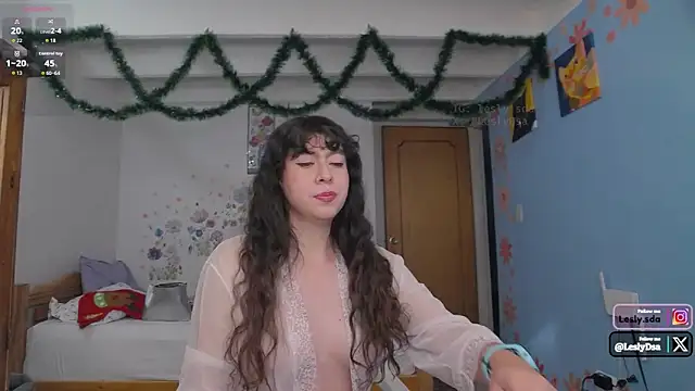 leslyyu online show from 12-03-25, 08:29