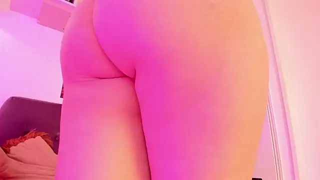 Snapshot of Miia_Thompsonn chatting on 12-22-24, 04:06 Miia Thompsonn online show from 12-22-24, 04:06