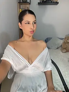 Snapshot of sofi_johansson chatting on 03-11-25, 07:04 sofi johansson online show from 03-11-25, 07:04