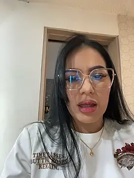 Miah gomez  online show from 04-06-26, 07:15